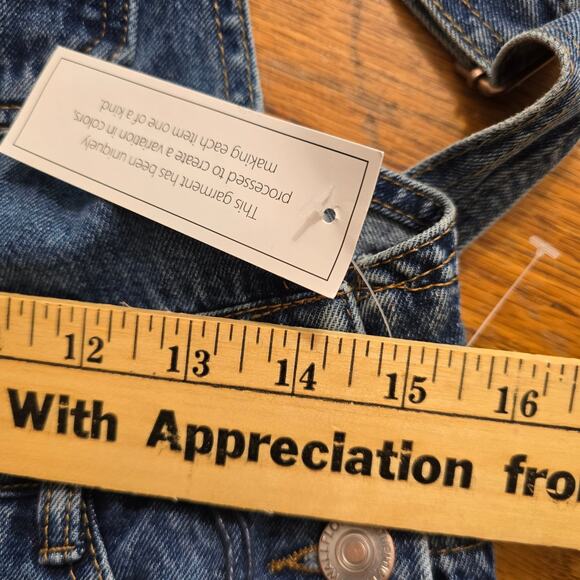 NWT Wallflower Girlfriend Straight Distressed Overalls Denim Jeans Size M Medium - Picture 9 of 11